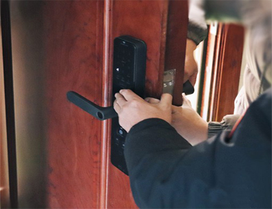 梁园24小时上门开锁公司